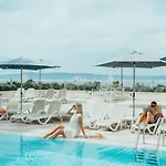 Romana Lägenhetshotell 4*