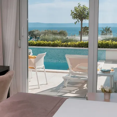 Romana Aparthotel