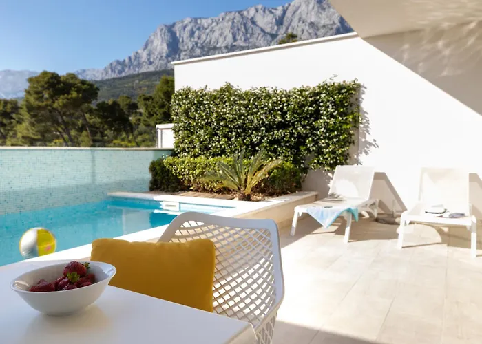 Romana Hotel apartamentowy 4*