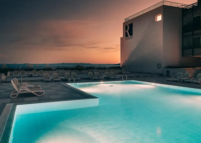 Romana アパートホテル 4*