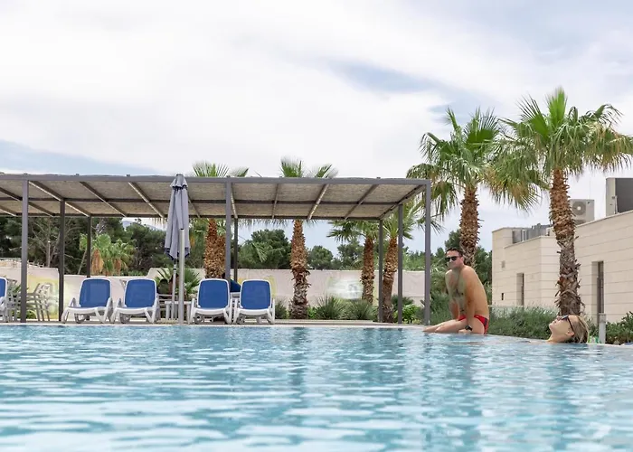 Romana Aparthotel